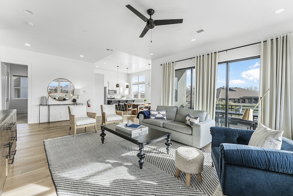 Tee For Two 6 Bedroom Condo