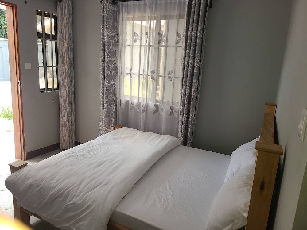 MEULY FAMILY LODGE