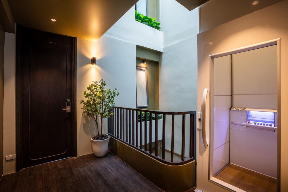 The Spades Private Residence