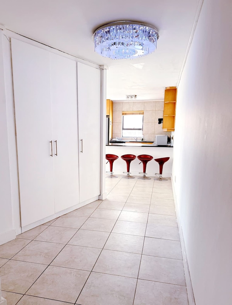 Spacious 1 Bedroom Apartment Atlantica Seapoint