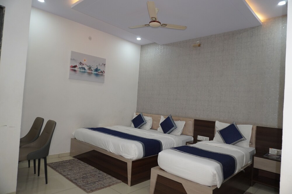 Hotel Hanuman Palace