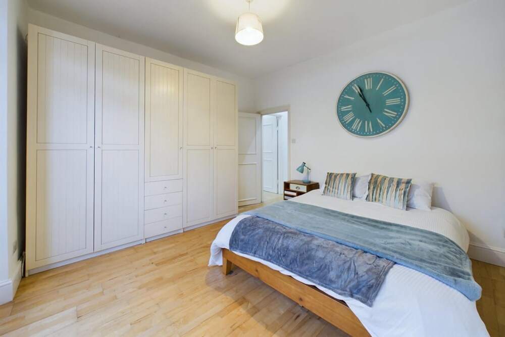 The Putney Hideout - Bright 1bdr Flat