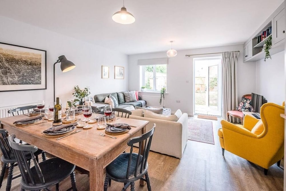 Martlet Cottage Aldeburgh Air Manage Suffolk view 5