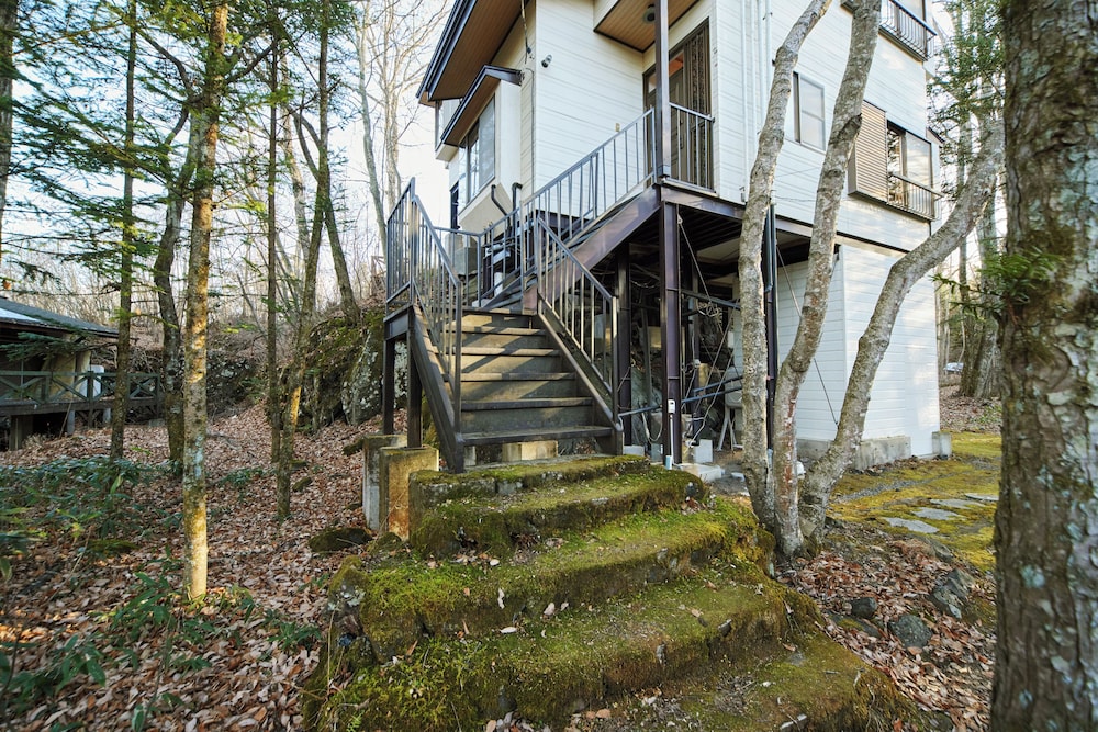 rinne 2nd living Kitakaruizawa Forest