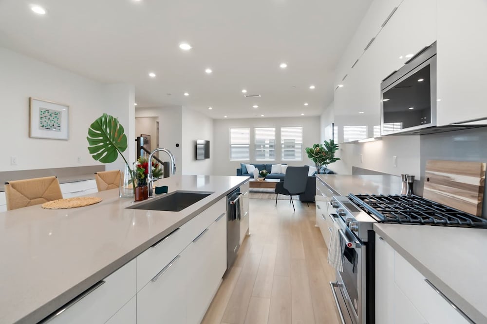 Newly Constructed 4 Bedroom