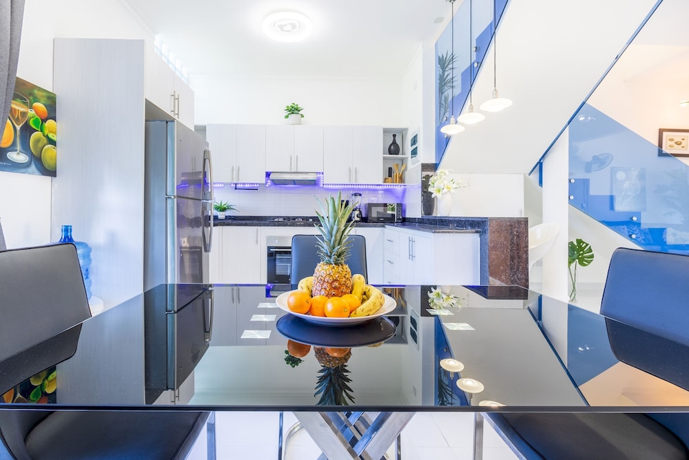 New Stylish 3BR Villa With Private Pool Terrace