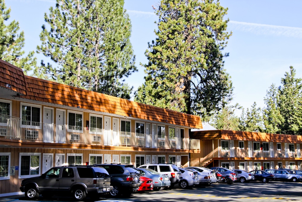Lake Tahoe Vacations - National 9 Inn - Property Image 19