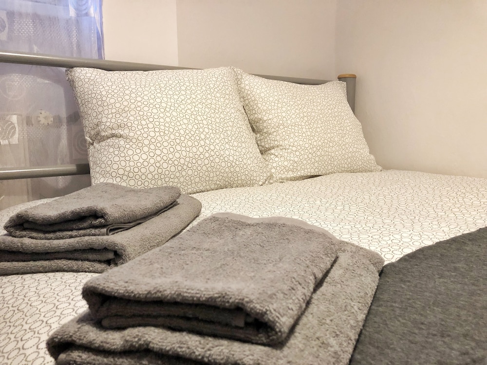 Fox Center Apartments