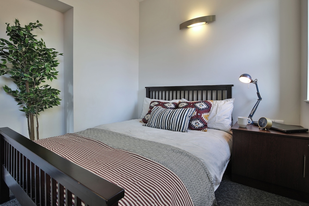 Student Only Dean Clarke Lofts