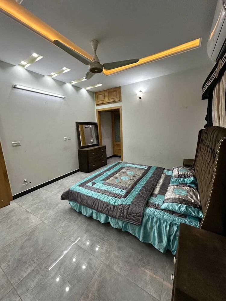 Pyramid Guest House