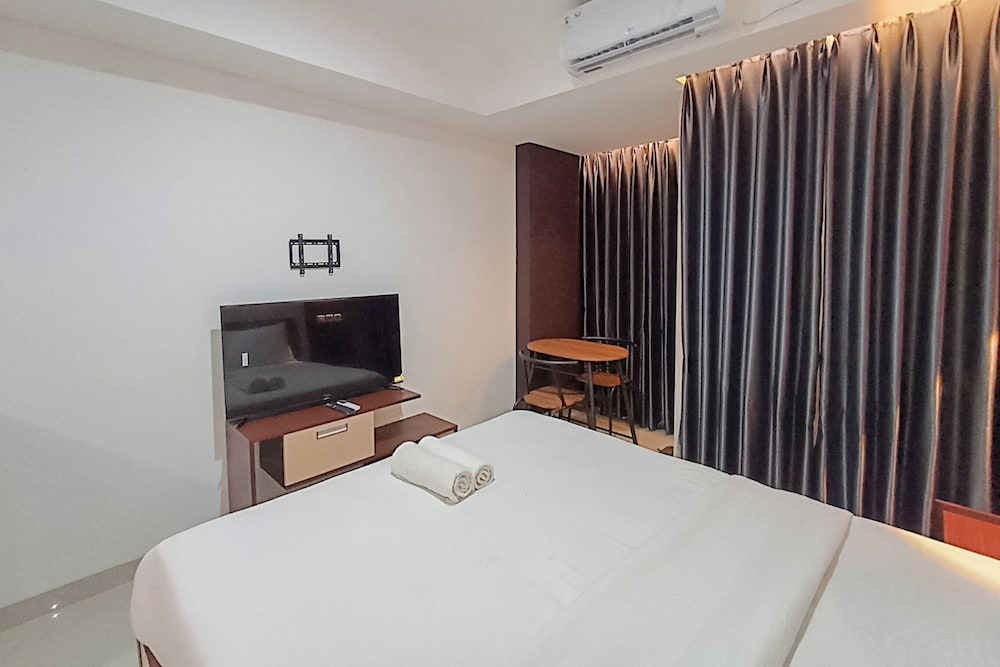 Brand New and Homey Studio at Tamansari Skylounge Makassar Apartment