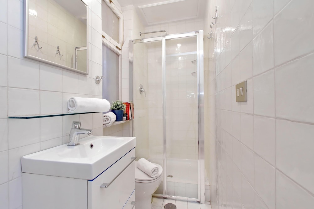 Tiberina Spacious Apartment