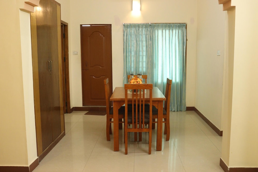 Le Ideal Suites