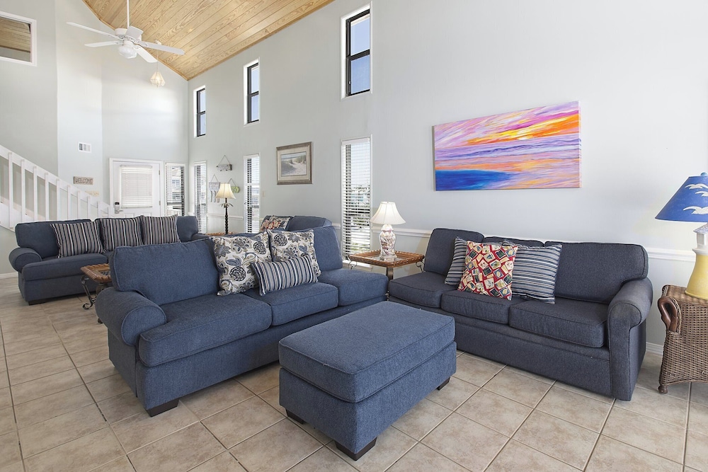 Triple Seas by Southern Vacation Rentals