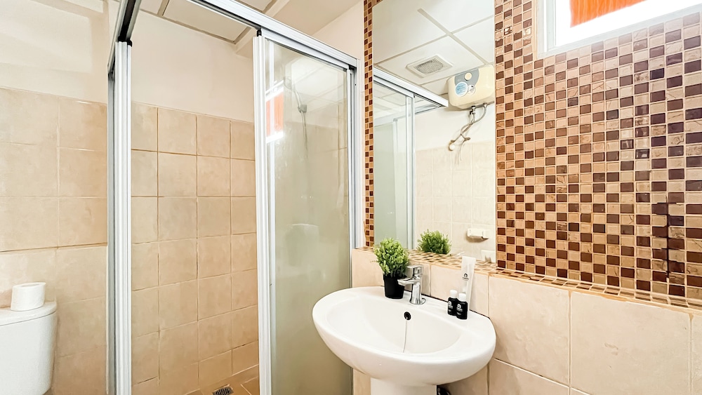 Good Deal 2Br Apartment At The Wave Kuningan