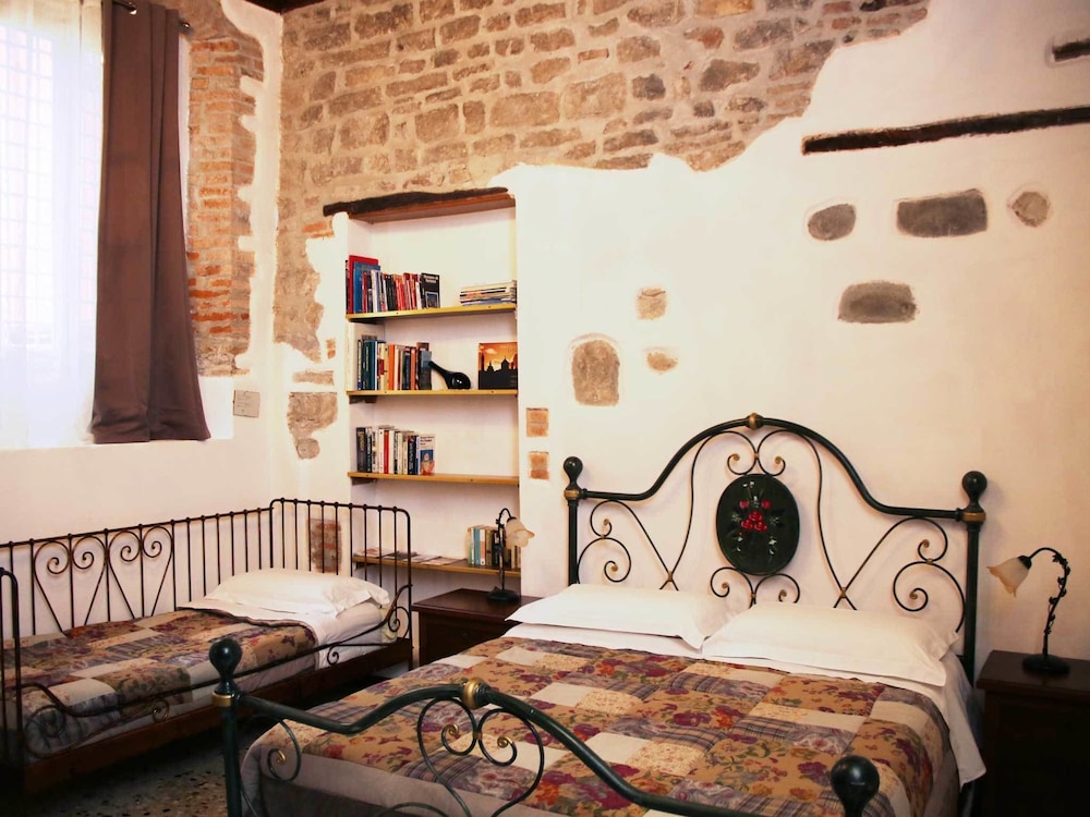 Casa Mario Lupo view 2