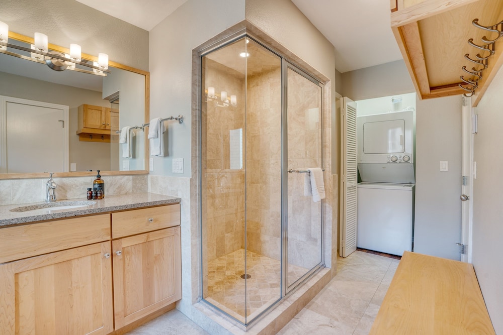 Lulu City 5B by Avantstay Across From Lift 7 10-minute Walk to Downtown