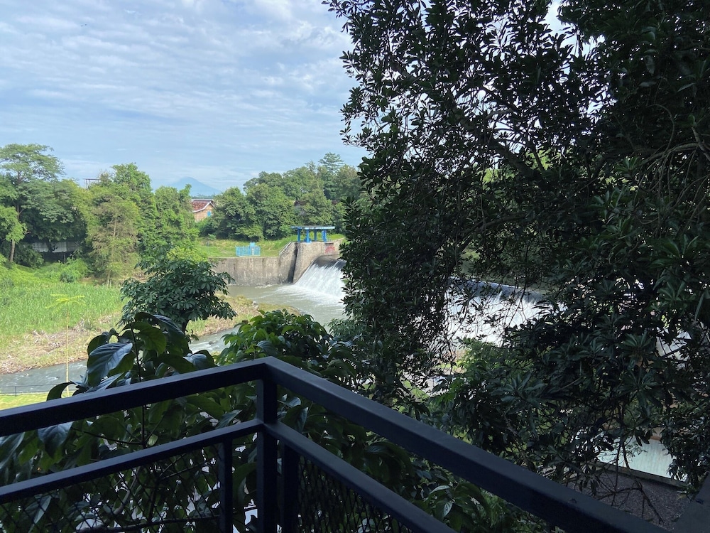 Krasan Riverside Resort Jogja
