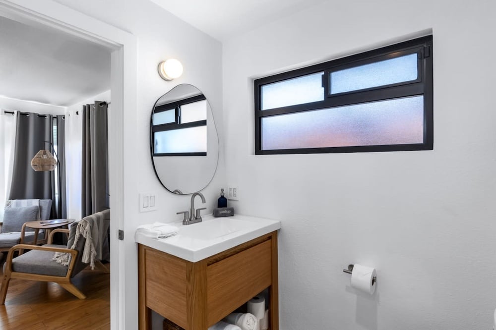 The Yucca Hotel- Entire Boutique Buyout