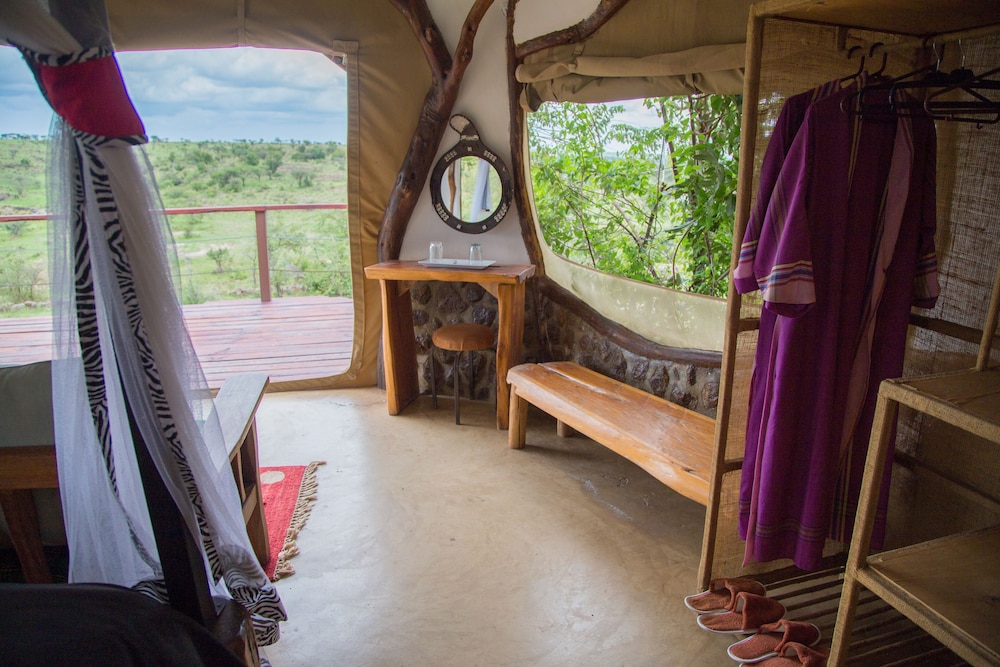 Amani Mara Camp