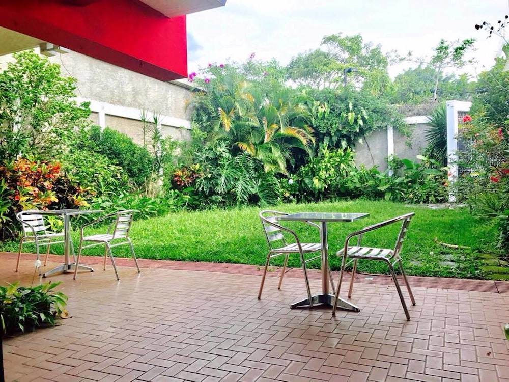 D&C HOSTEL