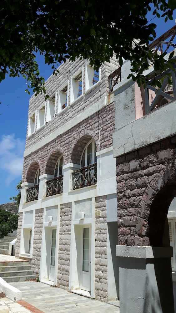 Dionysos Authentic Resort & Village