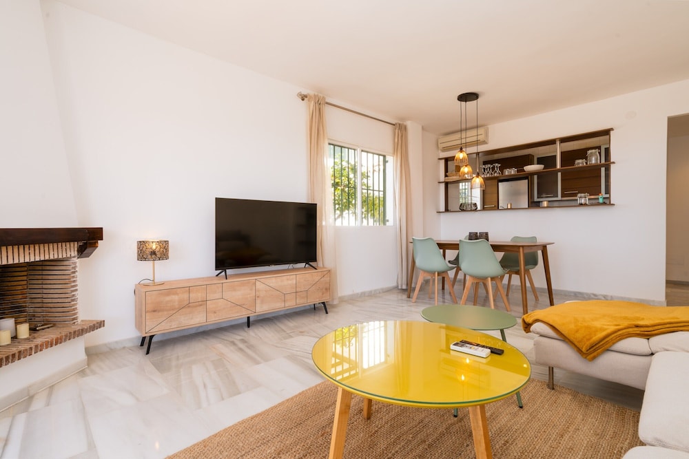Apartment in Mijas Costa Near Beaches