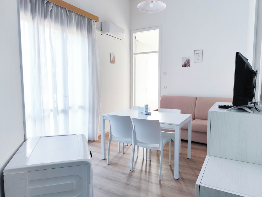 Modern Apartment Near the Beach