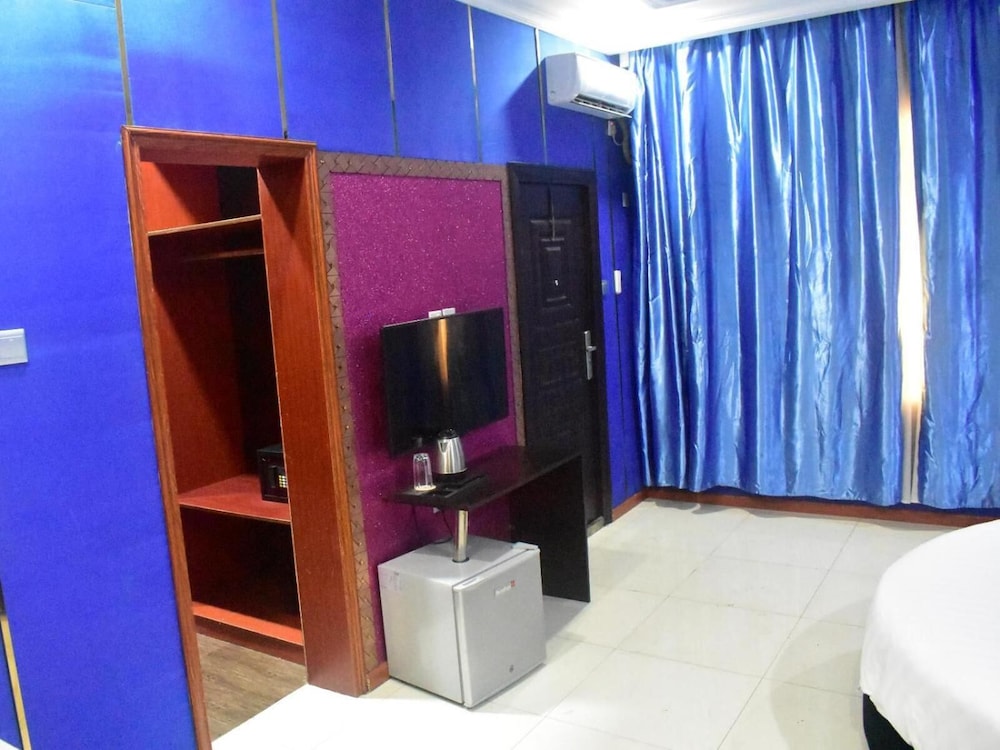 Lagos Vacations - Square Castle Residence - Property Image 5