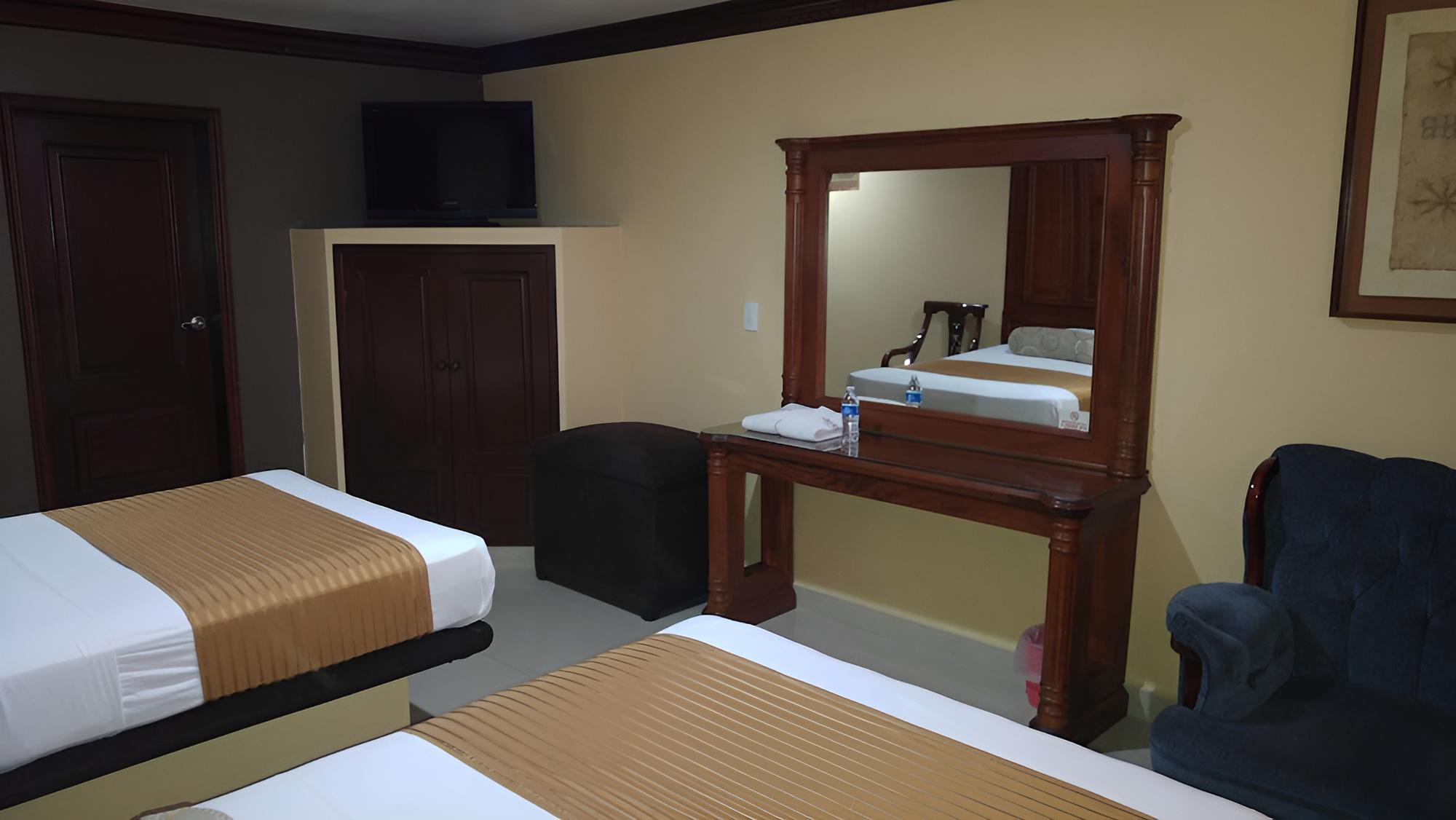 Hotel Toledo