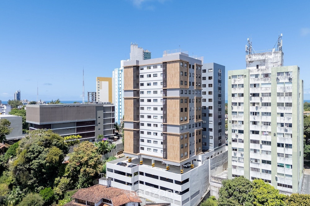 Fully Equipped Apts With Leisure Minutes From the Beach Hfos