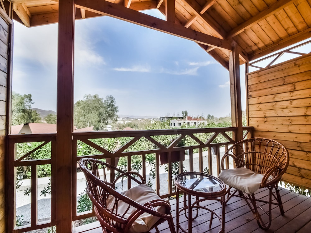 Bamboo Saa Resort & Spa