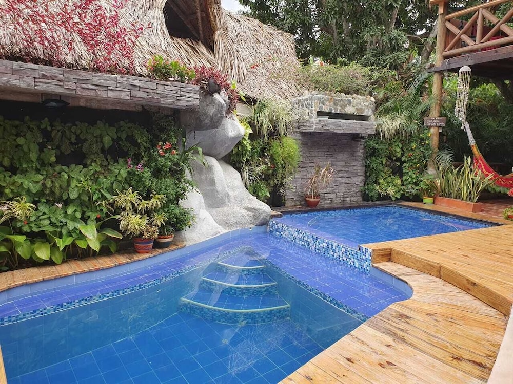 Casa Hostal Antawara