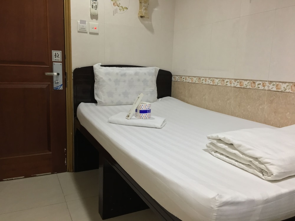 Everest Hostel