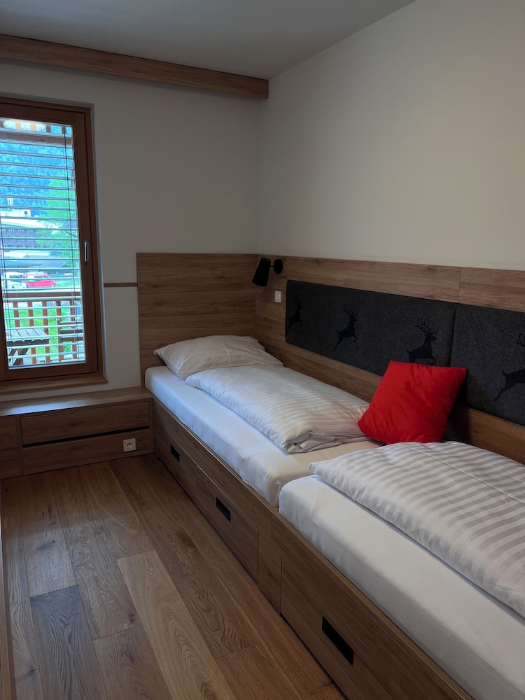 Goldhorn Chalet