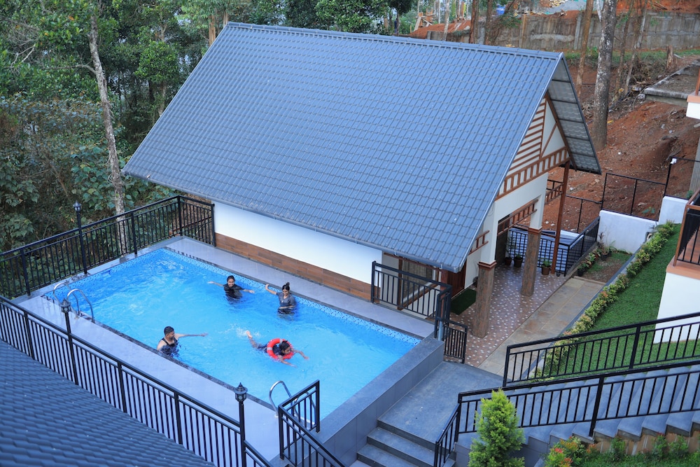 EVAARA RESORT