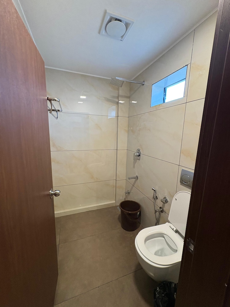 Kanak Residency Kuthuparamba