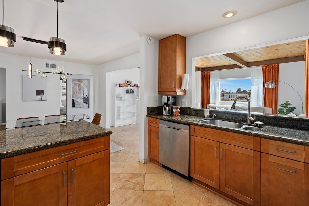 San Diego Coastal Home With Downtown Views! 5 Bedroom Home by RedAwning view 5