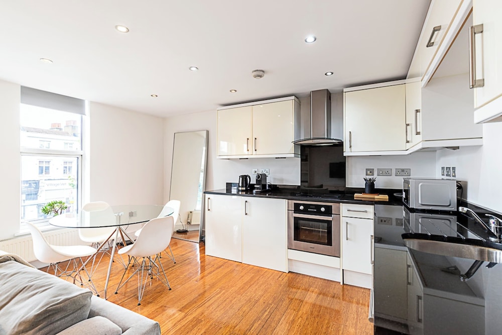 Stylish One Bedroom Apartment