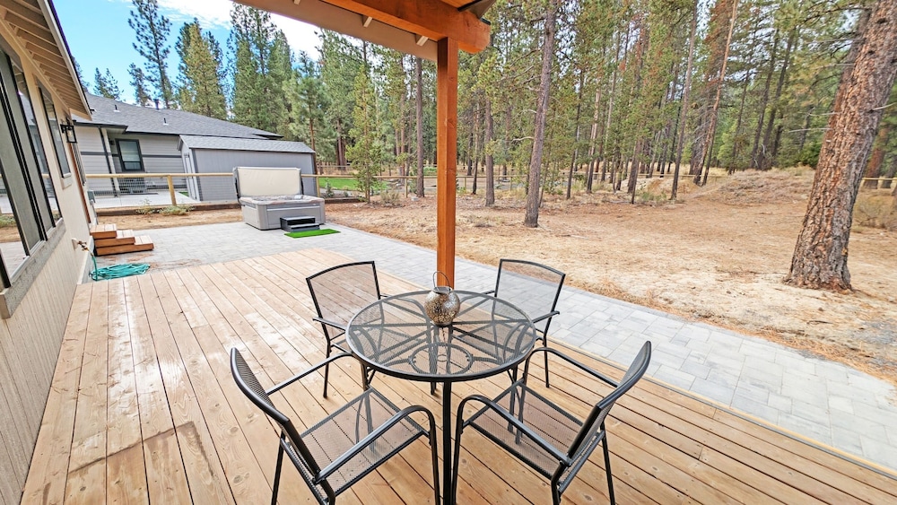 56593 Celestial Dr 4 Bedroom Home