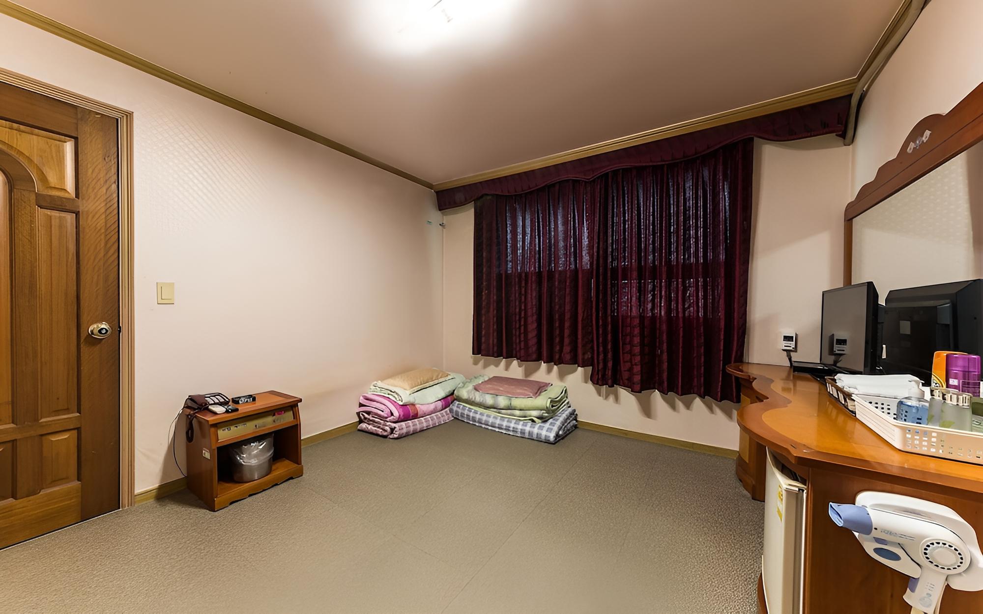 Hwaseong Yedawon Motel view 3