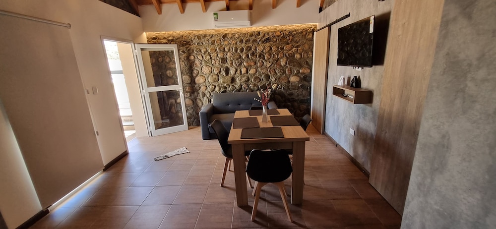 HUACO LODGE