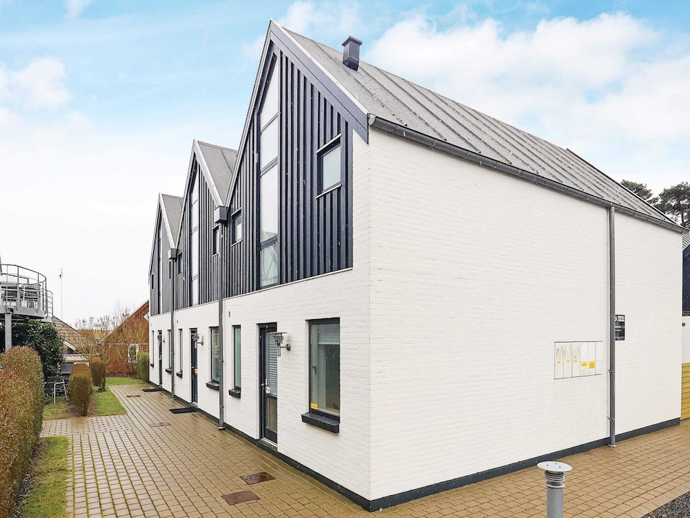 8 Person Holiday Home in Vaeggerlose