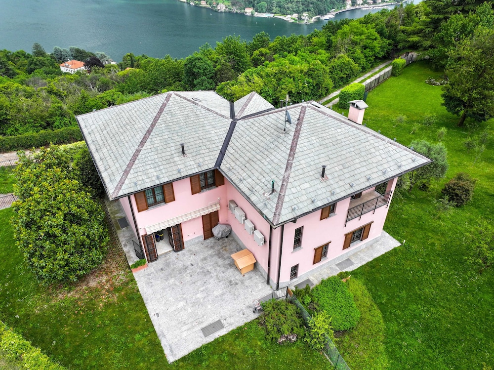Villa Grel view 2