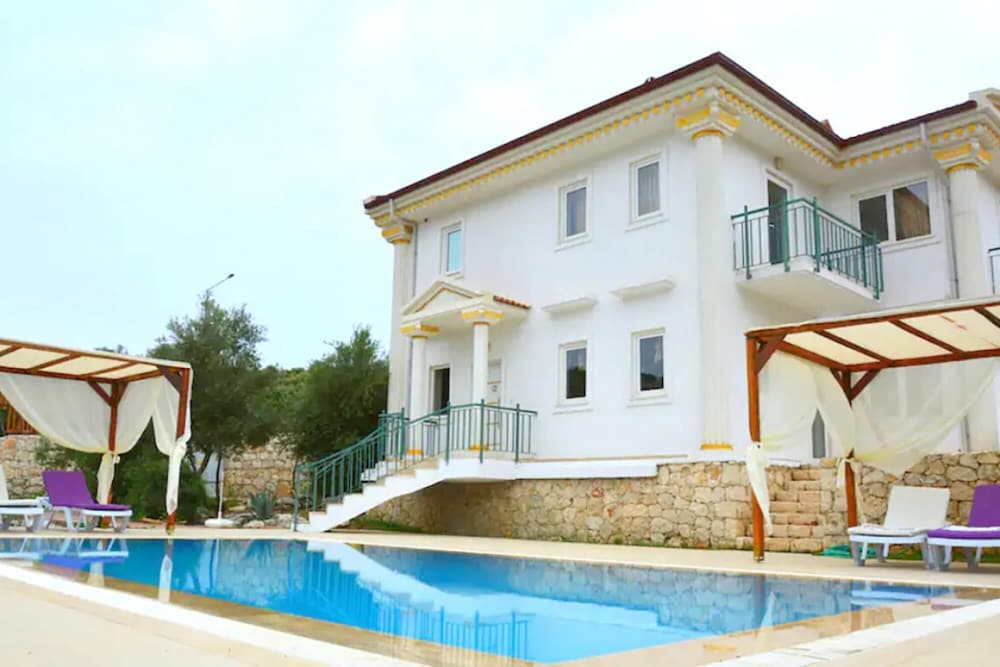 3 1 Villa IN KA in Antalya
