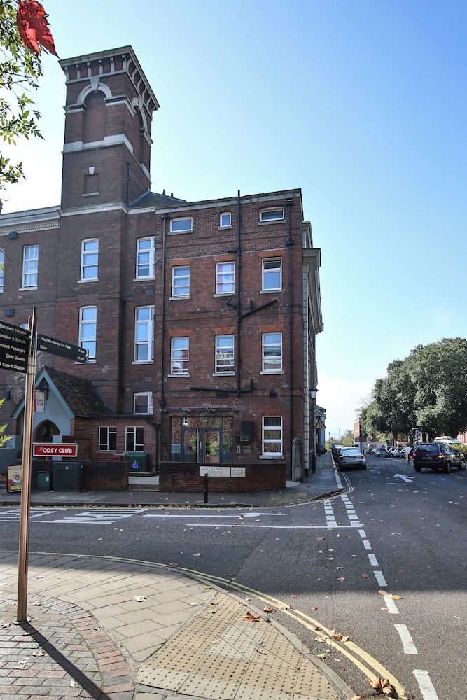 Student Only Dean Clarke Lofts