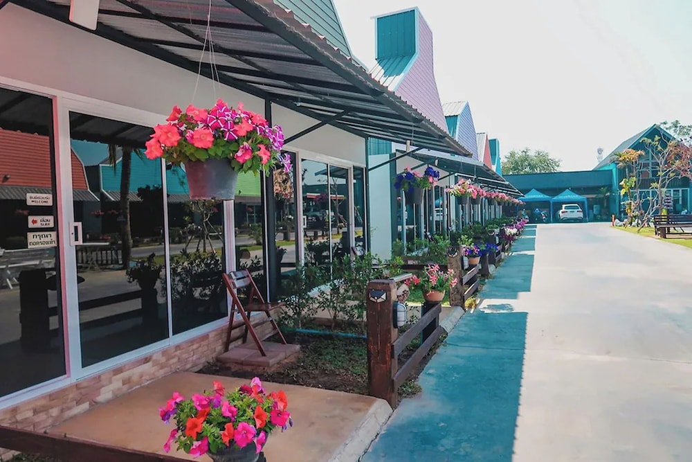 Pai Tawan Resort Hotel - Pet friendly