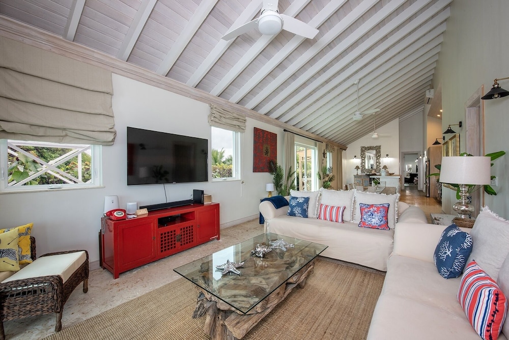 Eleuthera Vacations - Wild Orchid 4 Bedroom Home - Property Image 2