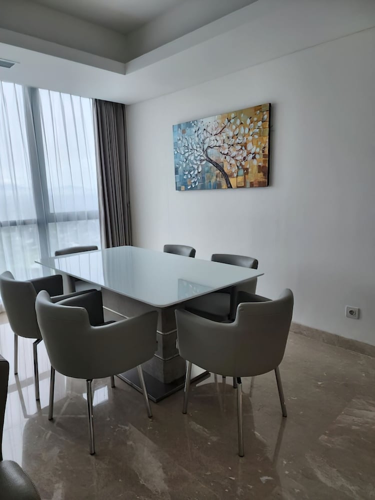 Fairview House - Luxstay near Airport