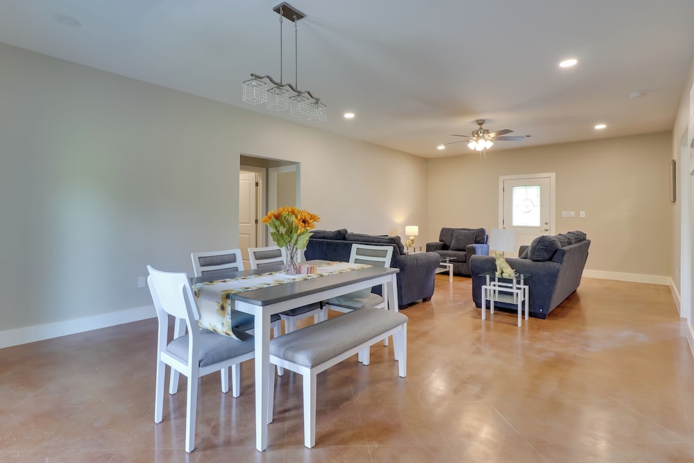 1 Mi to Lake Lbj: Peaceful Home w/ Patio & Yard!